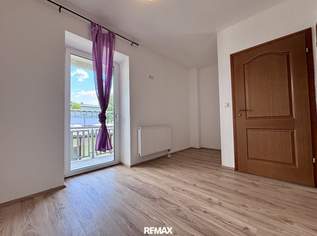 Charmantes Mini-Apartment mit Badezimmer und Balkon in zentraler Lage - Zimmer 13! Nähe BMW, SKF!!!, 38595 €, Immobilien-Wohnungen in 4400 Steyr