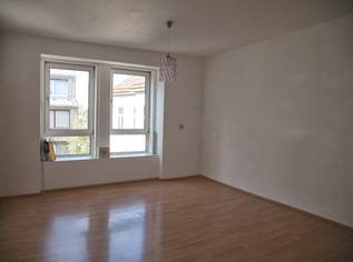 Von privat: Helle Dachgarconniere, Wien 1140 neben S-Bahn Penzing Von privat: Helle Dachgarconniere, Wien 1140 neben S-Bahn Penzing