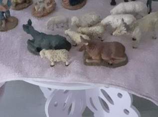 Alte Krippenfiguren  pro Stk.2Euro, 2 €, Marktplatz-Sammlungen & Haushaltsauflösungen in 1210 Floridsdorf Alte Krippenfiguren  pro Stk.2Euro, 2 €, Marktplatz-Sammlungen & Haushaltsauflösungen in 1210 Floridsdorf