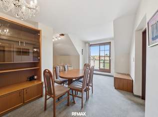 Gepflegte Dachgeschosswohnung mit Balkon in sehr guter Lage, 179900 €, Immobilien-Wohnungen in 2020 Hollabrunn Gepflegte Dachgeschosswohnung mit Balkon in sehr guter Lage, 179900 €, Immobilien-Wohnungen in 2020 Hollabrunn