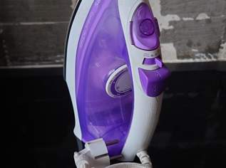 Bügeleisen "Philips", 10 €, Haus, Bau, Garten-Haushaltsgeräte in 8410 Wildon Bügeleisen "Philips", 10 €, Haus, Bau, Garten-Haushaltsgeräte in 8410 Wildon