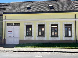 Ein besonderes Zuhause mit Geschichte, Charme und vielfältigen Nutzungsmöglichkeiten!, 246000 €, Immobilien-Häuser in 2143 Großkrut