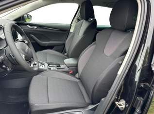 Octavia Combi Selection NAVI+KAMERA+LED+EL. H..., 34871 €, Auto & Fahrrad-Autos in 6844 Gemeinde Altach Octavia Combi Selection NAVI+KAMERA+LED+EL. H..., 34871 €, Auto & Fahrrad-Autos in 6844 Gemeinde Altach
