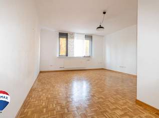 Geräumige 3-Zimmer-Wohnung mit Loggia und optimaler Infrastruktur, 243000 €, Immobilien-Wohnungen in 8020 