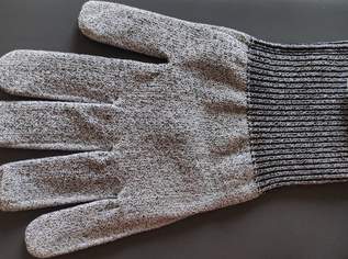 Microplane Schutzhandschuh für Küchenarbeit NEU, 10 €, Marktplatz-Genuss & Kulinarik in 1190 Döbling Microplane Schutzhandschuh für Küchenarbeit NEU, 10 €, Marktplatz-Genuss & Kulinarik in 1190 Döbling