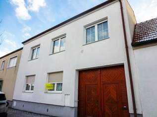 PREISREDUZIERT! Geräumiges Einfamilienhaus am Stadtrand mit Nebengebäude !, 270000 €, Immobilien-Häuser in 7083 Purbach am Neusiedler See PREISREDUZIERT! Geräumiges Einfamilienhaus am Stadtrand mit Nebengebäude !, 270000 €, Immobilien-Häuser in 7083 Purbach am Neusiedler See