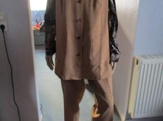 Hosenanzug, 80 €, Kleidung & Schmuck-Damenkleidung in 6655 Gemeinde Kaisers Hosenanzug, 80 €, Kleidung & Schmuck-Damenkleidung in 6655 Gemeinde Kaisers