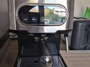Kaffeemaschine von Gorenje (Barista-Service), 90 €, Haus, Bau, Garten-Haushaltsgeräte in 1170 Hernals Kaffeemaschine von Gorenje (Barista-Service), 90 €, Haus, Bau, Garten-Haushaltsgeräte in 1170 Hernals
