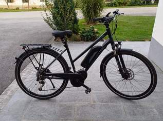 E-Bike Alu Damen Trekking-Fahrrad  28 Zoll., 1150 €, Auto & Fahrrad-Fahrräder in 8230 Lafnitz