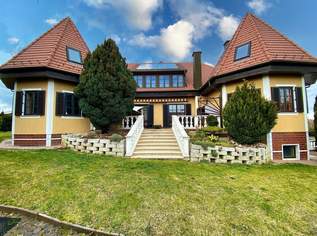 Noch mehr Wohnfläche möglich!! I auch für mehrere Generationen I ~ 1152m² Grundstück I beheizter Keller I Pool I Photovoltaikanlage I Solaranlage I, 798000 €, Immobilien-Häuser in 2225 Zistersdorf