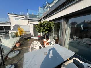 Dachgeschoss-Investment in Bestlage – 4 Zimmer mit Außenflächen, 1090000 €, Immobilien-Wohnungen in 1090 Alsergrund