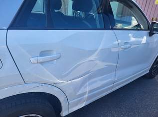 rechte Türen für einen Audi Q2, 220 €, Auto & Fahrrad-Teile & Zubehör in 6271 Gemeinde Uderns rechte Türen für einen Audi Q2, 220 €, Auto & Fahrrad-Teile & Zubehör in 6271 Gemeinde Uderns
