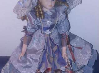 Puppe, 40 €, Marktplatz-Sammlungen & Haushaltsauflösungen in 6845 Hohenems