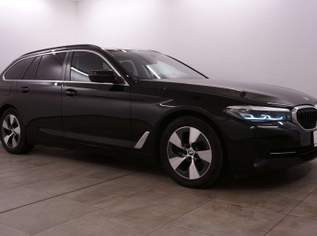 520 d xDrive touring// Anhängervorr.// Sportsitze//, 30990 €, Auto & Fahrrad-Autos in 3361 Aschbach-Markt