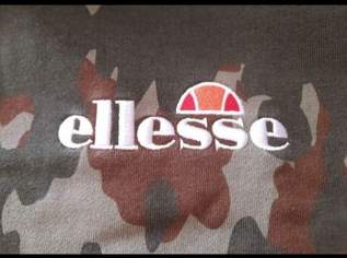 ELLESSE Hoodie Camouflage, 19 €, Kleidung & Schmuck-Herrenkleidung in 1220 Donaustadt