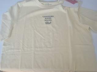 Modisches TShirt in Sommergelb!, 10 €, Kleidung & Schmuck-Damenkleidung in 1180 Währing Modisches TShirt in Sommergelb!, 10 €, Kleidung & Schmuck-Damenkleidung in 1180 Währing