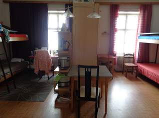 Zentrumsnahe 1/2 WG Zimmer für nette FRAU, 350 €, Immobilien-Kleinobjekte & WGs in 1040 Wieden