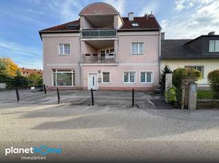 Mitten im Ortskern: Liebevoll renovierte 3-Zimmer-Wohnung mit 2 Parkplätze und barrierefreien Zugang, 229500 €, Immobilien-Wohnungen in 2551 Enzesfeld