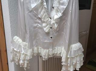 Langärmlige weiße Bluse