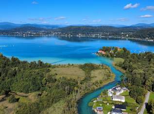 FREIZEITWOHNSITZ! Ihr kleines Paradies am Wasser – mit Häuschen und direktem Sattnitz-Zugang, 0 €, Immobilien-Grund und Boden in 9020 