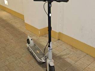 NINEBOT MAX G30LE II E-SCOOTER - TOP ZUSTAND - 40km Reichweite!, 200 €, Marktplatz-Sportgeräte & Zubehör in 1110 Simmering