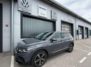 Tiguan Elegance 150TSI DSG Matrix,E-Ledersitze,Head-UP,360Grad-Kamera,..., 27990 €, Auto & Fahrrad-Autos in 8250 Vorau Tiguan Elegance 150TSI DSG Matrix,E-Ledersitze,Head-UP,360Grad-Kamera,..., 27990 €, Auto & Fahrrad-Autos in 8250 Vorau