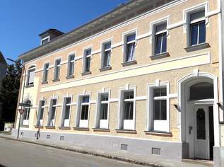 Attraktive 2-Zimmer Mietwohnung in Bahnhofsnähe!, 600 €, Immobilien-Wohnungen in 2020 Hollabrunn