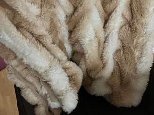 Decke flauschig , 45 €, Haus, Bau, Garten-Geschirr & Deko in 8041 Graz