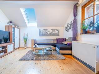 Leben im Zentrum - charmante 2-3 Zimmer Wohnung im Dachgeschoss – hell, offen, charmant, 249800 €, Immobilien-Wohnungen in 5202 Neumarkt am Wallersee Leben im Zentrum - charmante 2-3 Zimmer Wohnung im Dachgeschoss – hell, offen, charmant, 249800 €, Immobilien-Wohnungen in 5202 Neumarkt am Wallersee