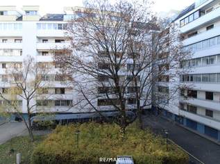 Sanierungsbedürftige 2-Zimmer-Wohnung mit Loggia – ruhige Lage, 219250 €, Immobilien-Wohnungen in 1200 Brigittenau