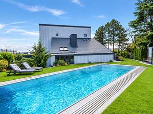 Blickfang mit Privatsphäre! Außergewöhnliches Designerhaus mit viel Raum zur Entfaltung | 9 Zimmer, Edelstahlpool, Sauna, Weinkeller | Vereint Wohnen und Arbeiten | Barrierefrei, 995000 €, Immobilien-Häuser in Niederösterreich Blickfang mit Privatsphäre! Außergewöhnliches Designerhaus mit viel Raum zur Entfaltung | 9 Zimmer, Edelstahlpool, Sauna, Weinkeller | Vereint Wohnen und Arbeiten | Barrierefrei, 995000 €, Immobilien-Häuser in Niederösterreich