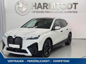 iX xDrive40, 42990 €, Auto & Fahrrad-Autos in 8232 Grafendorf bei Hartberg