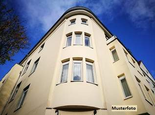 Altbau-Mehrfamilienhaus mit 10 Wohnungen und Entwicklungspotenzial, 1075500 €, Immobilien-Häuser in 1220 Donaustadt Altbau-Mehrfamilienhaus mit 10 Wohnungen und Entwicklungspotenzial, 1075500 €, Immobilien-Häuser in 1220 Donaustadt