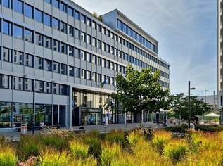 Finde komplett flexible Arbeitsplätze und Besprechungsorte in Spaces Square One, 0 €, Immobilien-Gewerbeobjekte in 1190 Döbling