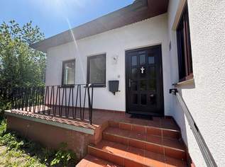 Wohnen mit Charme: Gemütlicher 3,5-Zimmer-Bungalow mit Terrasse und Garten, 297000 €, Immobilien-Häuser in 4780 Wohnen mit Charme: Gemütlicher 3,5-Zimmer-Bungalow mit Terrasse und Garten, 297000 €, Immobilien-Häuser in 4780