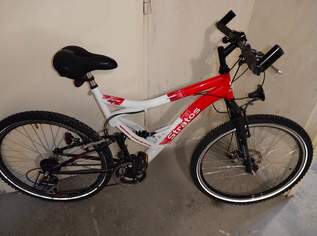 Stratos MTB 26 Zoll weiß- rot, 80 €, Marktplatz-Sportgeräte & Zubehör in 1220 Donaustadt Stratos MTB 26 Zoll weiß- rot, 80 €, Marktplatz-Sportgeräte & Zubehör in 1220 Donaustadt