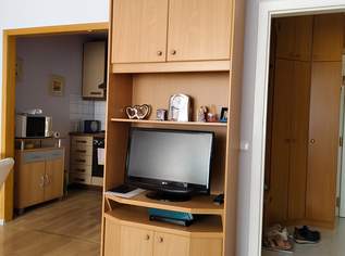 Schrankwand Wohnzimmer 