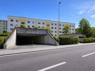 Attraktive Investmentgelegenheit: Parkgarage mit 86 Stellplätzen in Völs, 1250000 €, Immobilien-Kleinobjekte & WGs in 6176 Marktgemeinde Völs