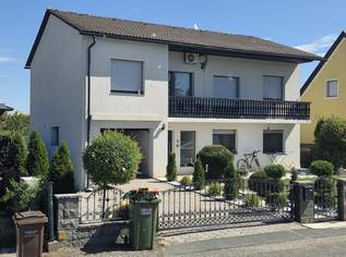 Sehr gepflegtes und geräumiges Stock- Wohnhaus samt integrierter Garage in guter Lage, 438000 €, Immobilien-Häuser in 8430 Leibnitz Sehr gepflegtes und geräumiges Stock- Wohnhaus samt integrierter Garage in guter Lage, 438000 €, Immobilien-Häuser in 8430 Leibnitz