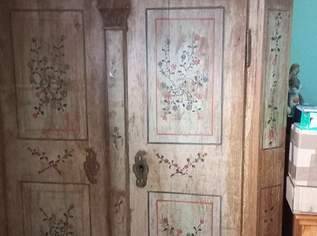 Hist. Bauernschrank mit Gutachten, 750 €, Haus, Bau, Garten-Möbel & Sanitär in 8524 Bad Gams