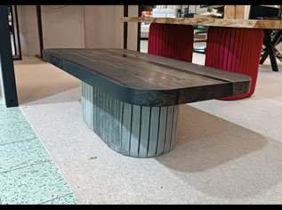 Konferenztisch