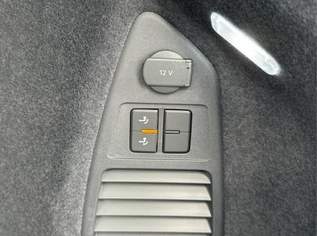 Touareg R FINAL EDITION 4M+PANO+AHK+20""LM+HUD..., 103304 €, Auto & Fahrrad-Autos in 6844 Gemeinde Altach Touareg R FINAL EDITION 4M+PANO+AHK+20""LM+HUD..., 103304 €, Auto & Fahrrad-Autos in 6844 Gemeinde Altach