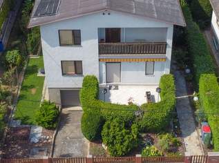 Zweifamilienhaus mit Pool in sehr schöner, ruhiger Lage Zweifamilienhaus mit Pool in sehr schöner, ruhiger Lage