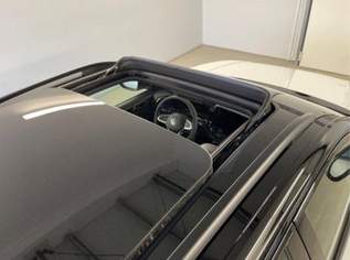T-Roc R-Line 190PS DSG 4Motion Pano+AHK 2.0 T..., 52274 €, Auto & Fahrrad-Autos in 6844 Gemeinde Altach