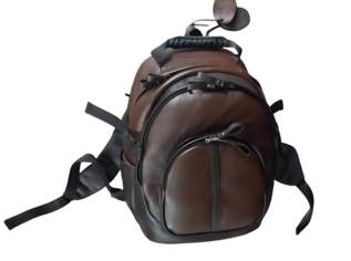 Großer Designer Leder Rucksack ein "Must have" von Alami Großer Designer Leder Rucksack ein "Must have" von Alami