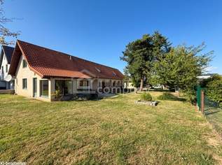 Zwei Einfamilienhäuser auf 2.172 m² Baugrund – vielseitiges Wohnen nahe Bratislava, 800000 €, Immobilien-Häuser in 2413 Edelstal