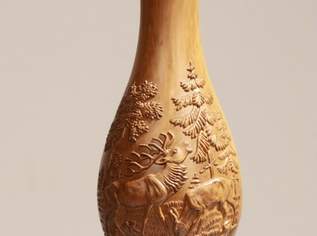 Vase im Holz-Design, Hirsch, ca. 30cm, 39 €, Haus, Bau, Garten-Geschirr & Deko in 1200 Brigittenau