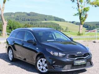 Ceed Aut. CRDI*GT-Line*Kamera*Navi, 18900 €, Auto & Fahrrad-Autos in 5204 Straßwalchen