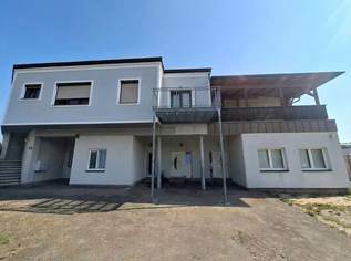 Hollabrunn: Zinshaus in ruhiger Lage – laufende Mieterträge und attraktives Entwicklungspotenzial, 0 €, Immobilien-Gewerbeobjekte in 2020 Hollabrunn Hollabrunn: Zinshaus in ruhiger Lage – laufende Mieterträge und attraktives Entwicklungspotenzial, 0 €, Immobilien-Gewerbeobjekte in 2020 Hollabrunn