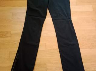 Damenhosen Gr 34, 4 €, Kleidung & Schmuck-Damenkleidung in 1050 Margareten